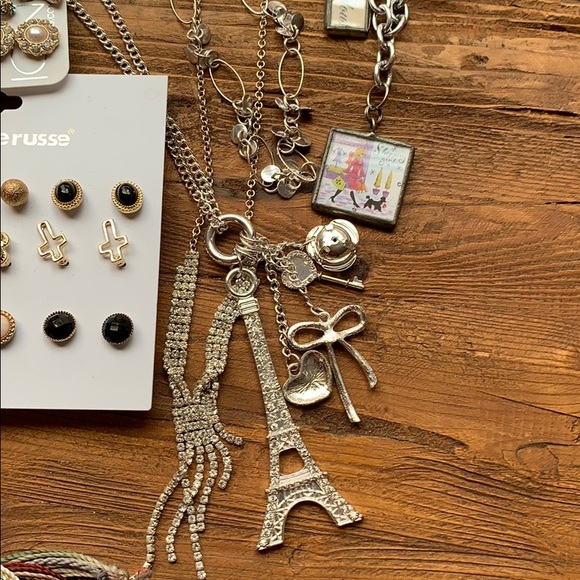 Large Bundle Costume Jewelry Earrings, Bangles - Picture 3 of 11